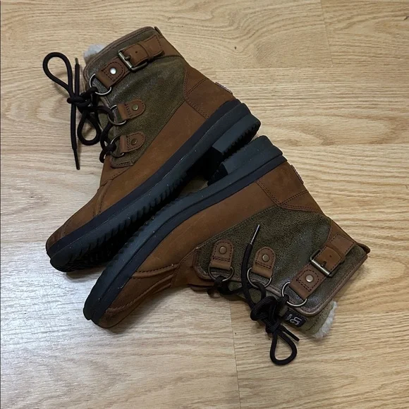 UGG Cecile Waterproof Duck Boots Sz 6.5 - Picture 3 of 8